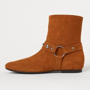 New Comjuy Brown Suede Boots with Silver Studs – Size 8, NIB